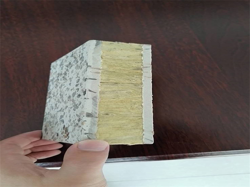 �մ���ǽ����װ��һ���