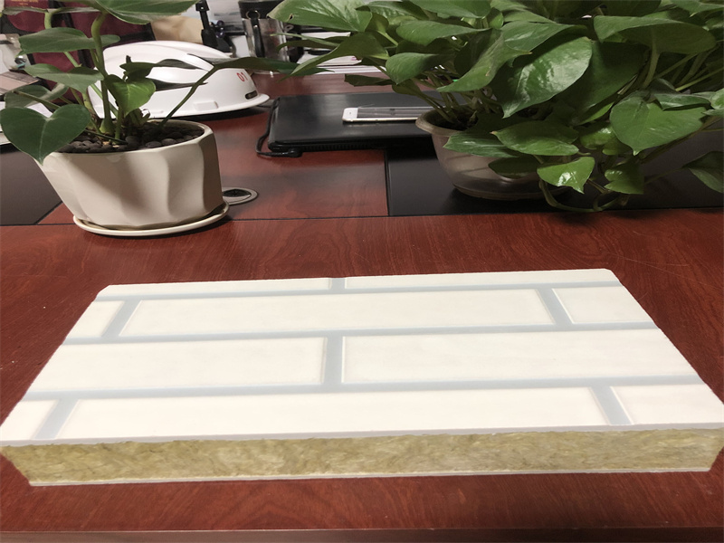 �۱���ϩ��ǽ����װ��һ���