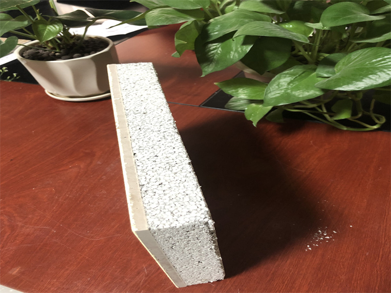 �۱���ϩ��ǽ����װ��һ���